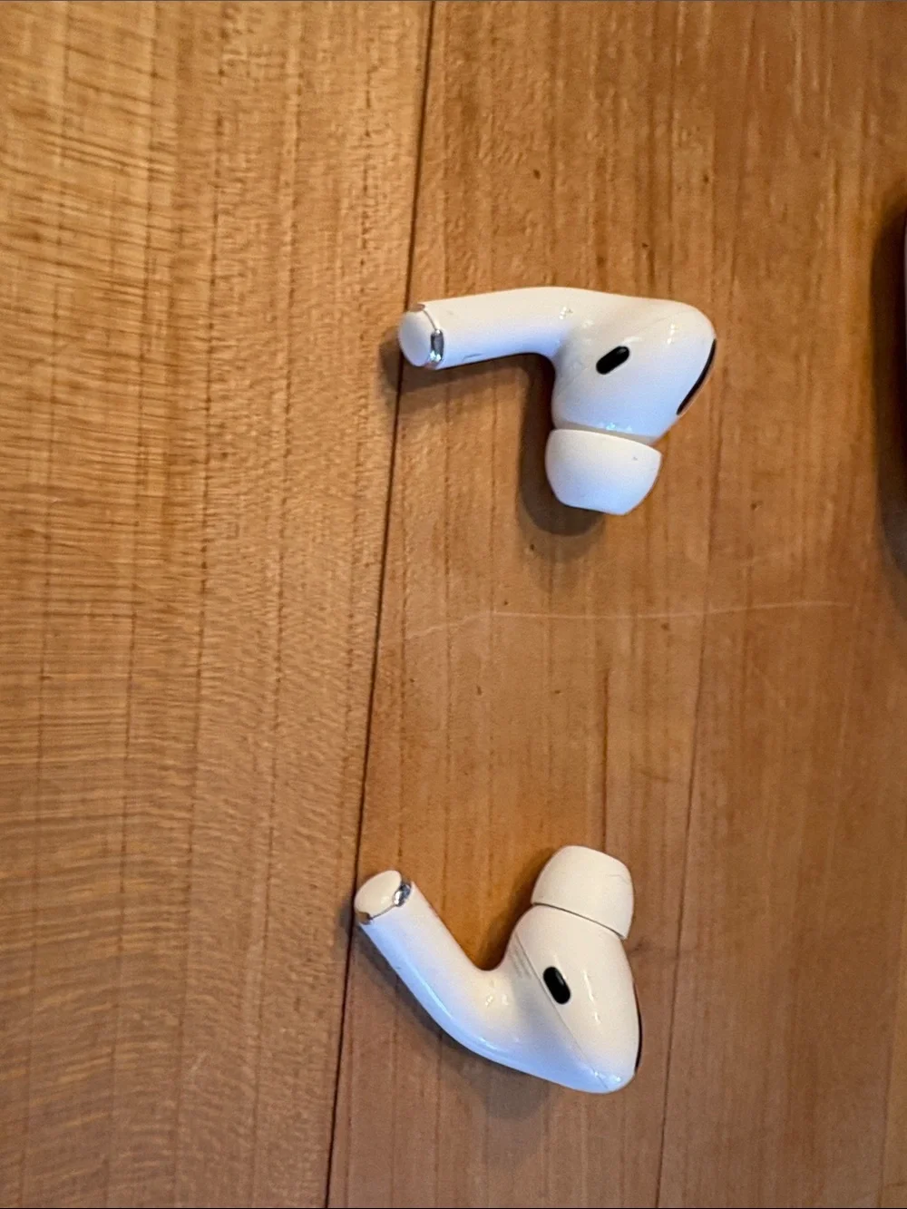 Apple White AirPods Pro with Charging Case and Lightning Cable